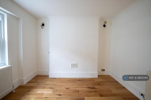 undefined, Lyme St, London, NW1