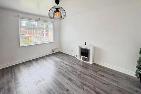 3 bedroom semi-detached house to rent, Lavender Way, Merseyside L9