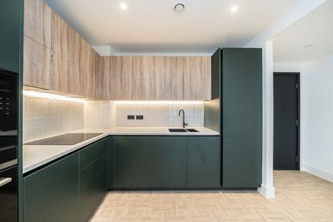 2 bedroom flat to rent, Danvers Avenue, LONDON SW11