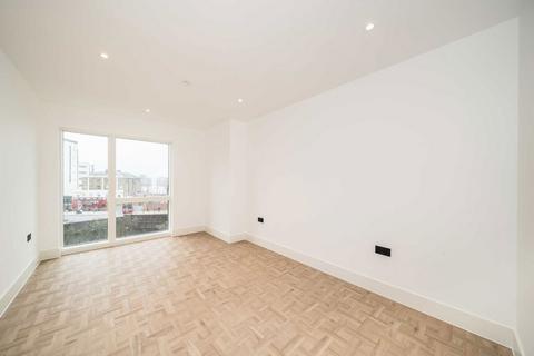 2 bedroom flat to rent, Danvers Avenue, LONDON SW11