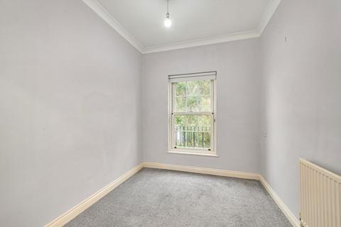 2 bedroom flat to rent, Sophia Square, London SE16
