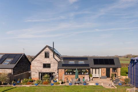 4 bedroom barn conversion for sale, Fulfords Hill, Itchingfield, RH13