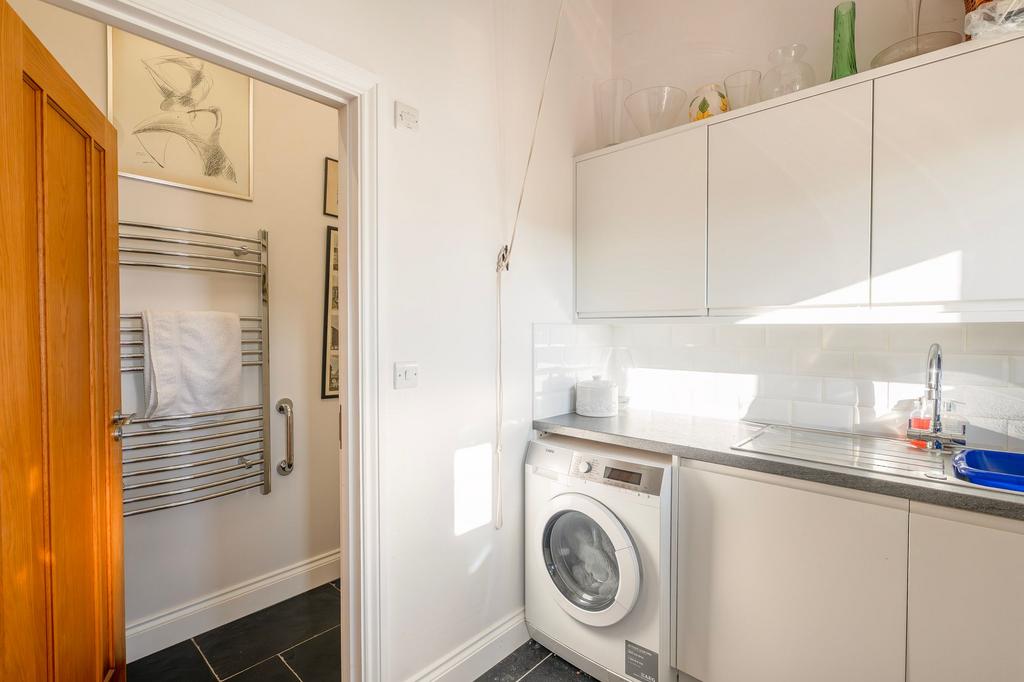 Utility Room with WC