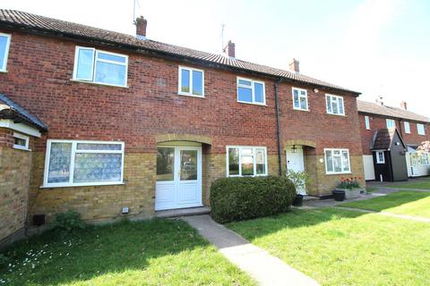 3 bedroom terraced house to rent, Trafalgar Way, CM12