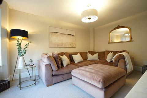 undefined, Campion Drive, Oldham, Greater Manchester, OL4