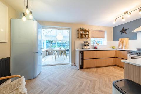 undefined, Vashon Close, Ludlow