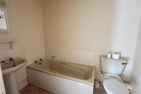 1 bedroom flat to rent, Aberdeen Walk, Scarborough
