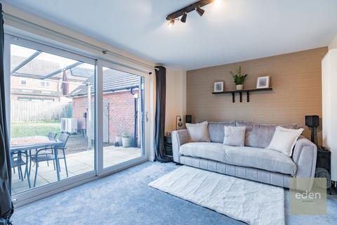 4 bedroom semi-detached house for sale, New Hythe Lane, Larkfield, ME20