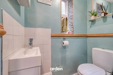 3 bedroom end of terrace house for sale, Eachway Farm Close, Rednal, B45