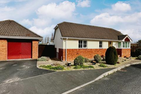 2 bedroom bungalow for sale, Griggs Garden, Fremington, EX31