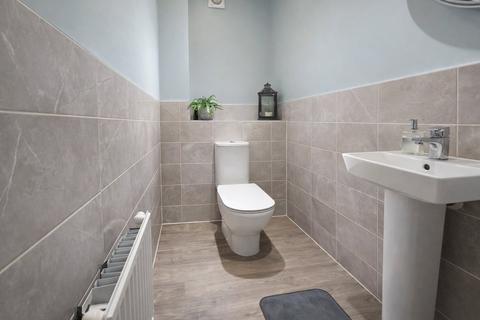 3 bedroom end of terrace house for sale, Hedley Close, Tyne and Wear DH4