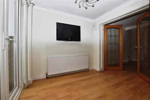 3 bedroom terraced house for sale, Willerby Road, Hull