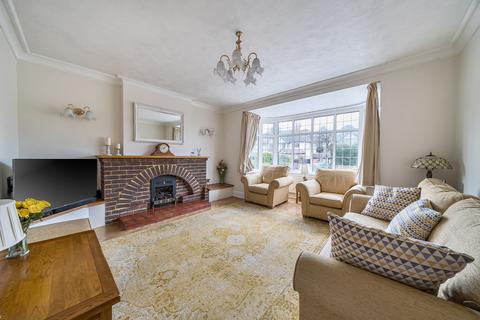 undefined, Byron Avenue, Coulsdon CR5
