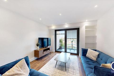 2 bedroom apartment for sale, Charlotte Court, East Barnet Road, Barnet, EN4