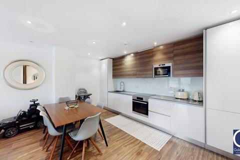 2 bedroom apartment for sale, Charlotte Court, East Barnet Road, Barnet, EN4