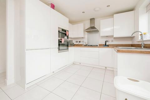3 bedroom end of terrace house for sale, Vale View Road, Sproughton, Ipswich