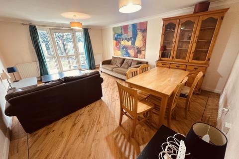 2 bedroom terraced house to rent - Park Road, London N11