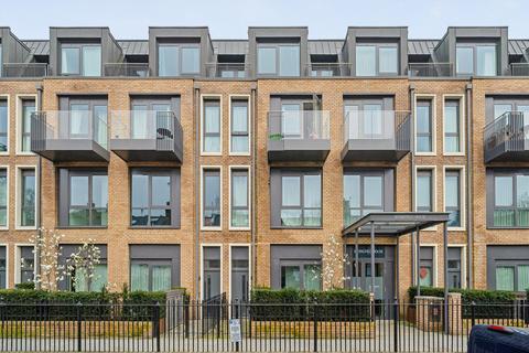 2 bedroom flat to rent, Leamore Street, London W6