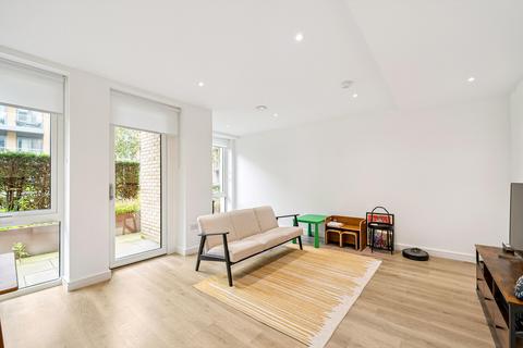 2 bedroom flat to rent, Leamore Street, London W6