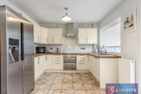undefined, Lee View, Enfield, EN2