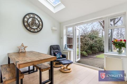 undefined, Lee View, Enfield, EN2