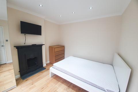 undefined, Kings Chase, Brentwood, CM14