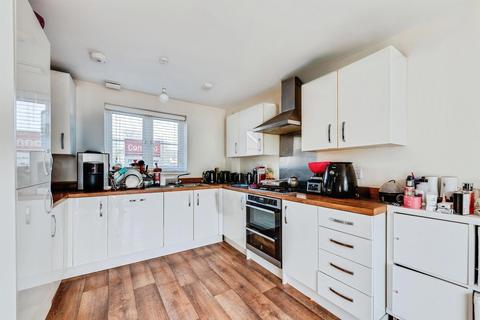 3 bedroom terraced house for sale, Guild Close, Witney