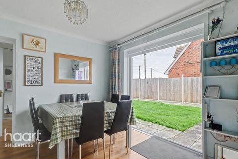 5 bedroom detached house for sale, Parish Road, Sheerness