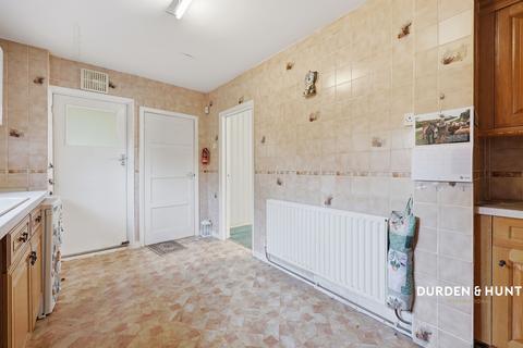3 bedroom semi-detached house for sale, Deepdene Road, Loughton, IG10