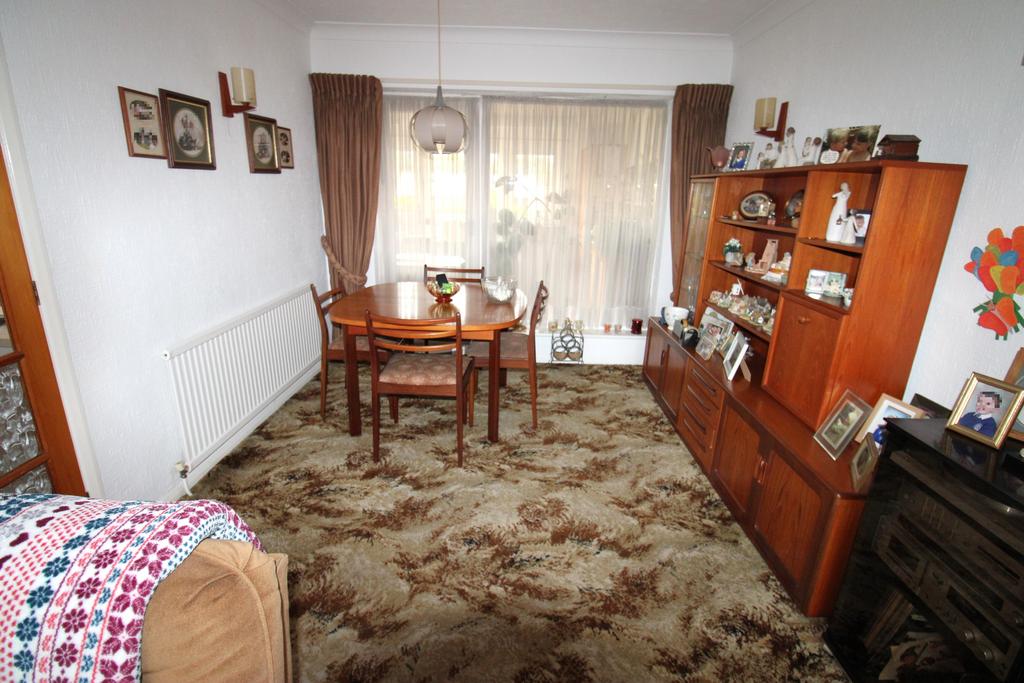 Dining room, fireplace