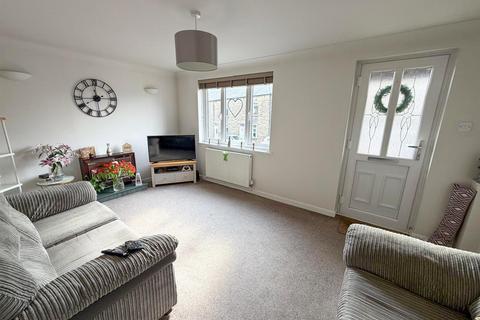 3 bedroom terraced house for sale, Elliott Street, Silsden,