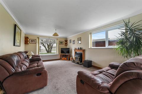 4 bedroom detached house for sale, Tawney Close, Capel St Mary