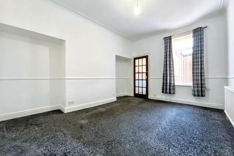 4 bedroom flat for sale, Albany Street West, South Shields, NE33