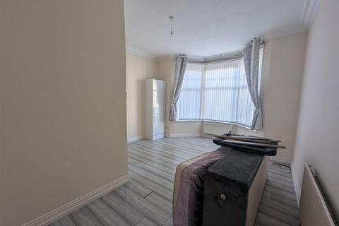 undefined, Handsworth Wood Road