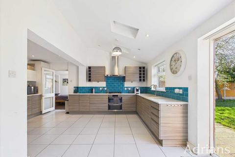 3 bedroom house for sale, Hollycroft, Great Baddow, Chelmsford