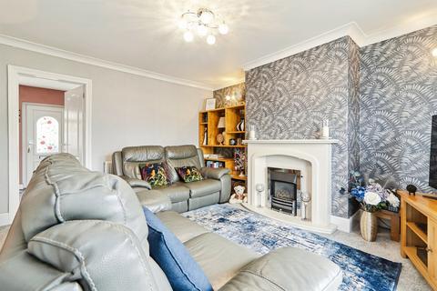 3 bedroom semi-detached house for sale, Canal Road, Keighley BD20