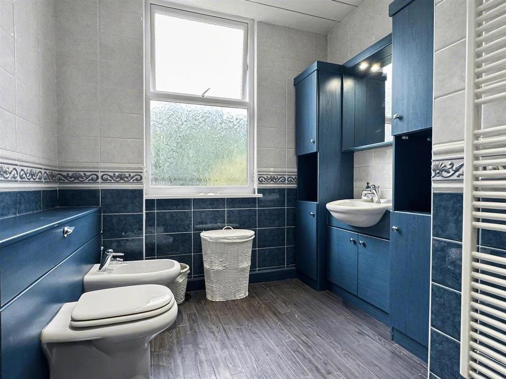 Ensuite
