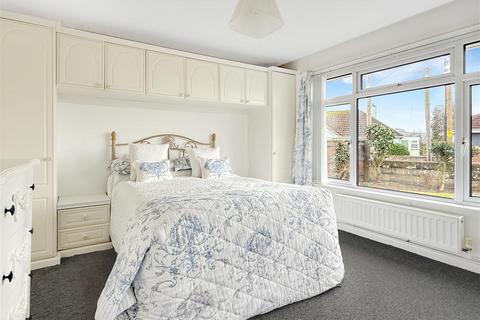 2 bedroom detached bungalow for sale, Linden Close, Barnstaple EX31