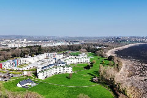 2 bedroom apartment to rent, Hayes Road, Penarth CF64