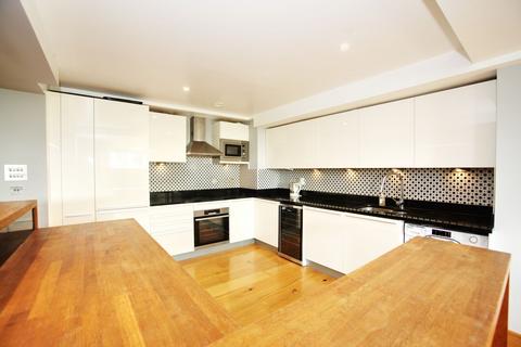 2 bedroom apartment to rent, Hayes Road, Penarth CF64