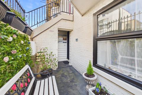 2 bedroom flat for sale, Ethelbert Road, Margate, CT9