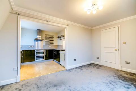 1 bedroom flat to rent, Bath Road GL53 7JX