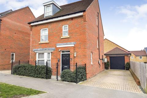 4 bedroom detached house for sale, Montgomery Avenue, Aldershot GU11