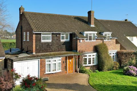 4 bedroom detached house for sale, Holly Close, Farnham Common, Buckinghamshire, SL2