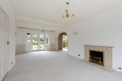 4 bedroom detached house for sale, Holly Close, Farnham Common, Buckinghamshire, SL2
