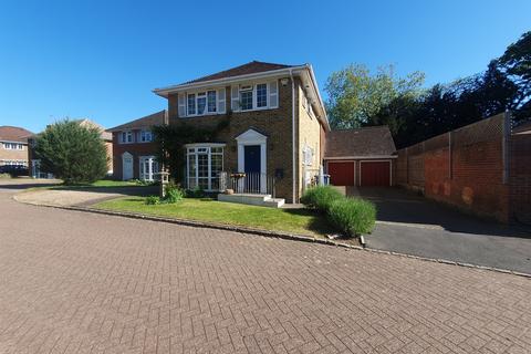 4 bedroom detached house for sale, Juniper Drive, Maidenhead