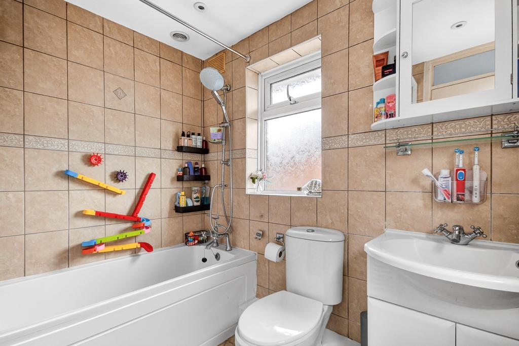 22lilyhillroadlarge10