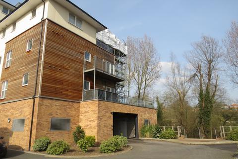2 bedroom apartment to rent, Kingfisher Close, WARWICK