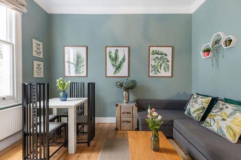 2 bedroom apartment to rent, Richmond,  Surrey,  TW9