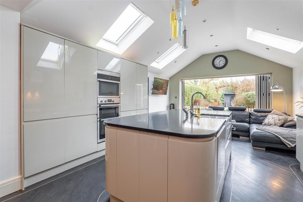 Kitchen/Snug